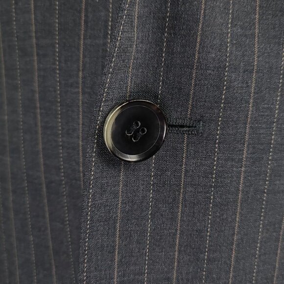 Hugo Boss Stripe 2-Piece Three Button Wool Suit 42R - W35xL29 - Picture 8 of 16